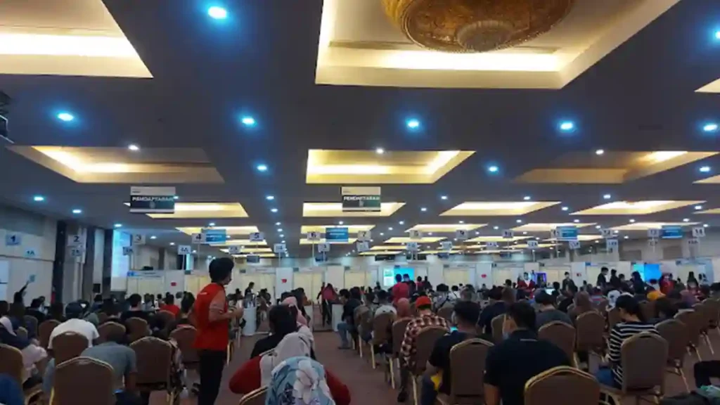 Yuran UNIMAS Terkini